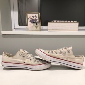White Converse Chuck Taylor All Star Low Top